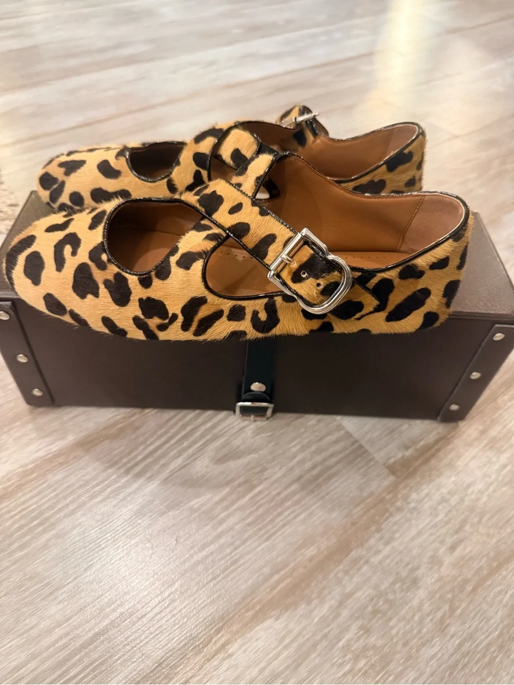 Alaia NWB Leopard-Print Mary Jane Flats size 39.5